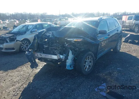 2015 Jeep Cherokee Latitude из США, поврежденный, VIN 1C4PJMCS1FW593485